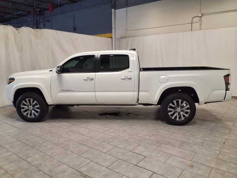 Used 2023 Toyota Tacoma Limited image 6
