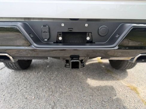 Used 2021 Chevrolet Silverado 1500 Custom Trail Boss w/ Safety Confidence Package AWD/4WD image 29