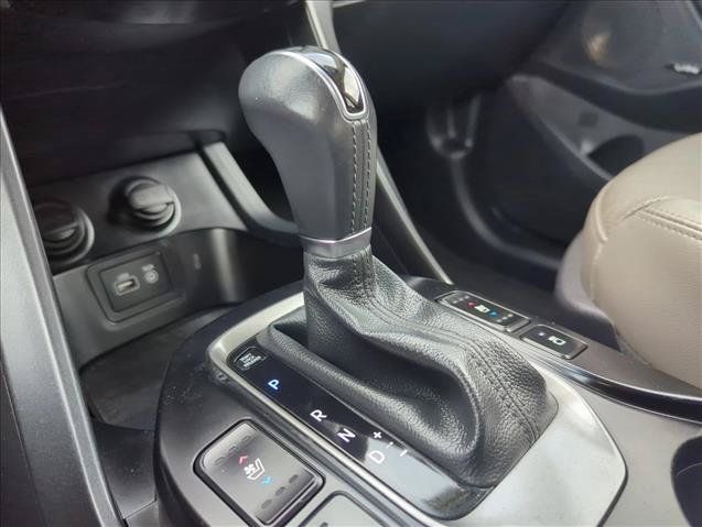 Used 2017 Hyundai Santa Fe Sport w/ 2.4L Tech Package 04 FWD image 13