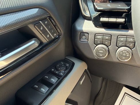 New 2026 Chevrolet Silverado 2500 ZR2 w/ LPO, Dark Essentials Package AWD/4WD image 19