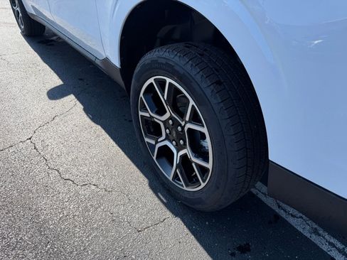 New 2025 Ford Maverick Lariat AWD/4WD image 10