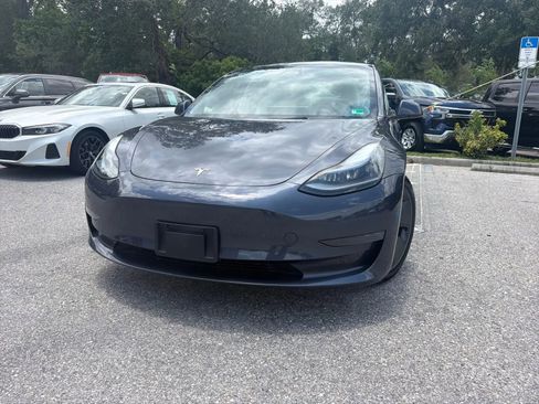 Used 2023 Tesla Model 3 Standard Range RWD image 3