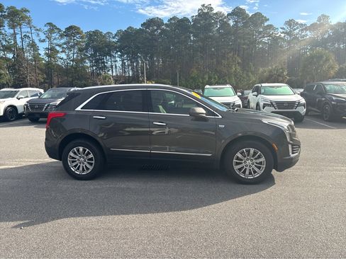 Used 2019 Cadillac XT5 FWD image 29