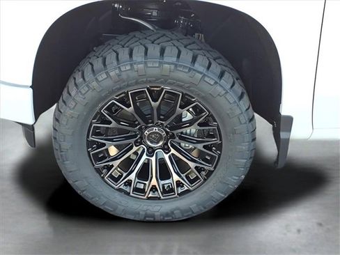 New 2025 Chevrolet Silverado 1500 Custom image 19