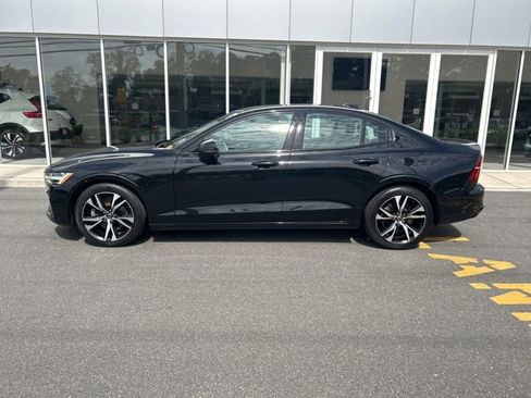 Used 2024 Volvo S60 B5 Core FWD image 2