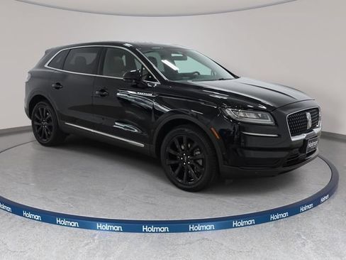 Used 2022 Lincoln Nautilus Reserve w/ Equipment Group 201A AWD/4WD image 3