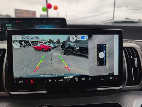 New 2025 Ford Expedition Active image 24