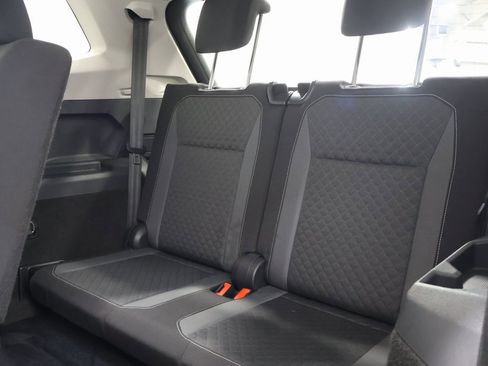 Used 2021 Volkswagen Tiguan S image 26