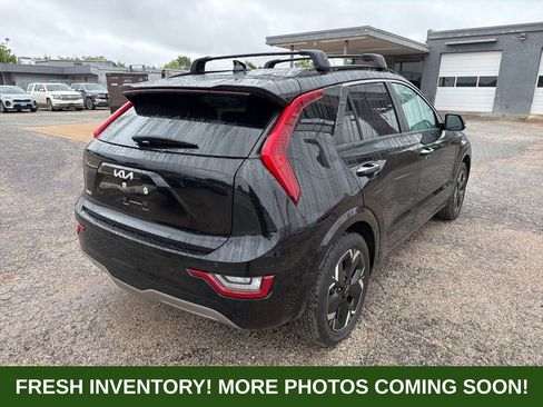 Used 2023 Kia Niro Wave w/ Wave Preserve Package FWD image 7