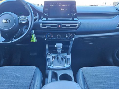 Used 2021 Kia Seltos S image 10