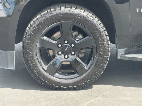 Used 2018 Chevrolet Tahoe LT w/ Luxury Package AWD/4WD image 30