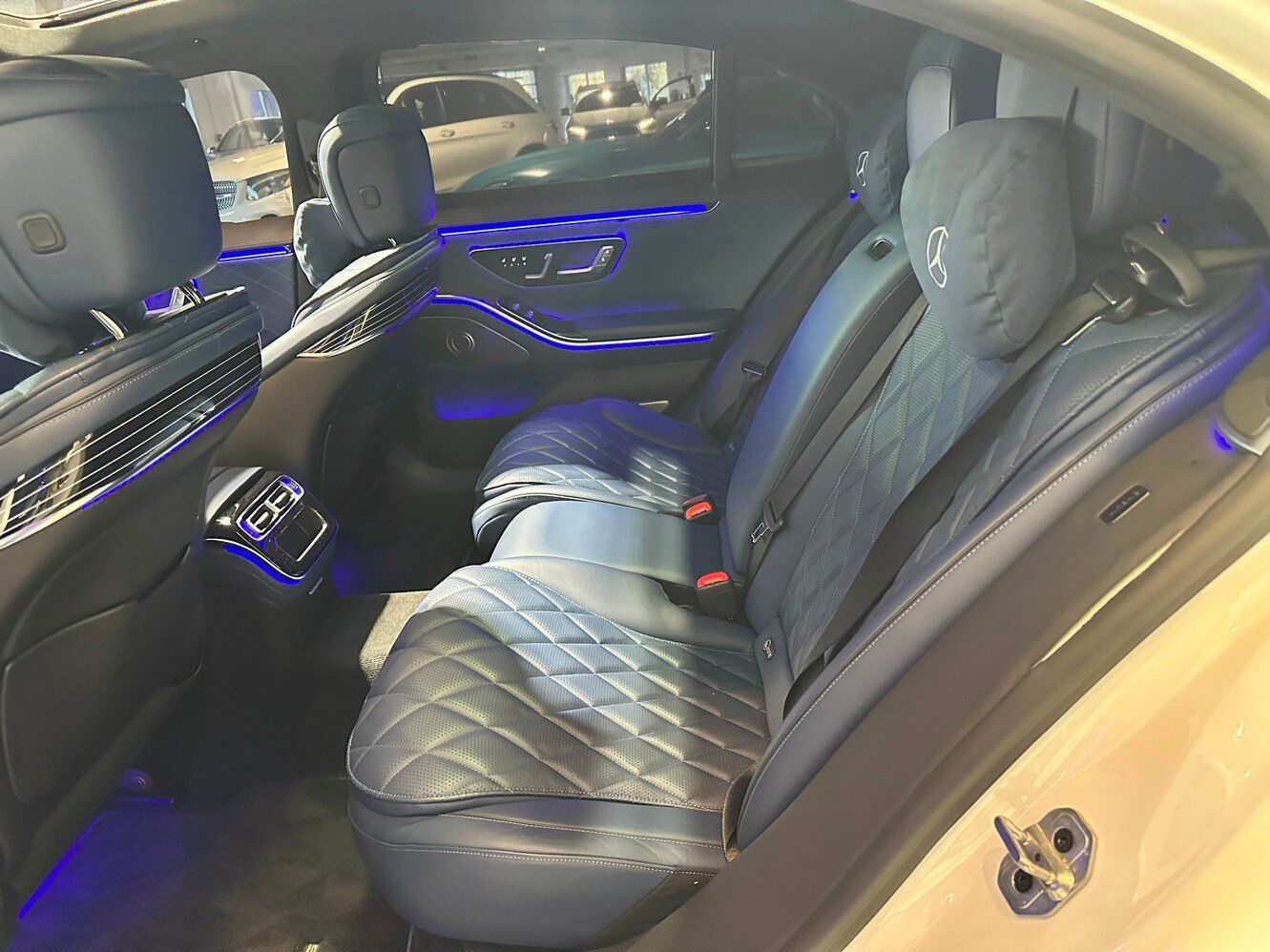 Used 2024 Mercedes-Benz S 580 4MATIC Sedan image 12