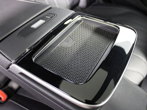 Used 2022 Mercedes-Benz EQS 450+ Sedan image 41