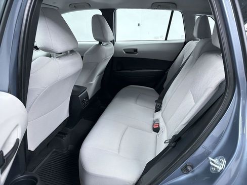 Used 2023 Toyota Corolla Cross L image 4