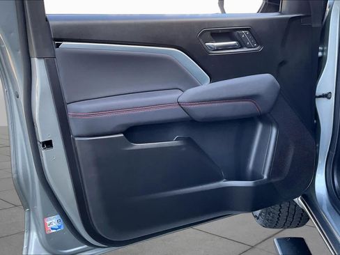 Used 2026 Chevrolet Colorado Z71 w/ Technology Package AWD/4WD image 21