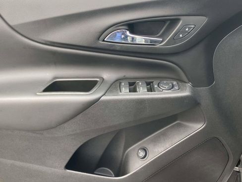 Used 2021 Chevrolet Equinox LT image 15