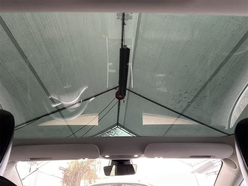 Used 2019 Tesla Model 3 Standard Range image 13