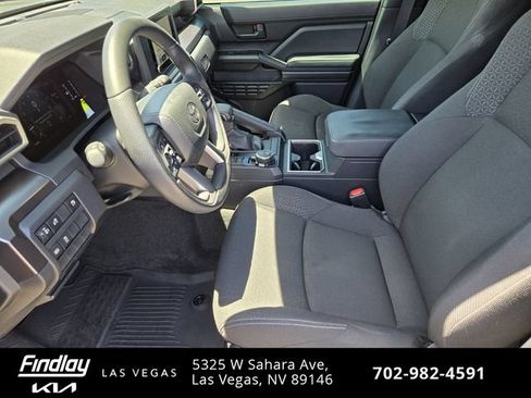Used 2025 Toyota 4Runner SR5 AWD/4WD image 11