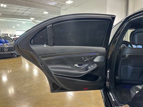 Used 2017 Mercedes-Benz S 63 AMG 4MATIC Sedan image 39