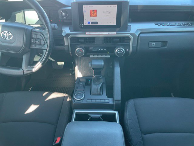 Used 2023 Jeep Gladiator Sport AWD/4WD image 15