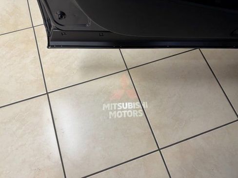 New 2026 Mitsubishi Outlander SE image 8