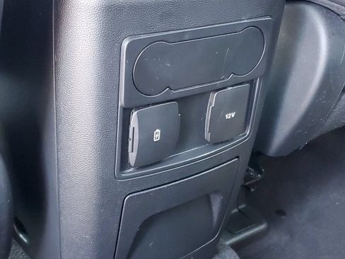 Used 2023 Ford Explorer XLT w/ Equipment Group 202A AWD/4WD image 31