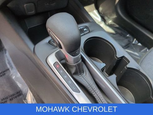 Used 2024 Chevrolet Trax LS w/ LS Convenience Package FWD image 16