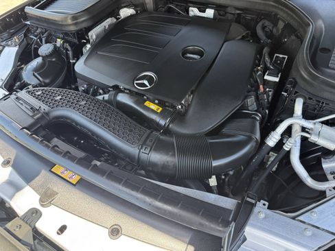 Used 2022 Mercedes-Benz GLC 300 image 33