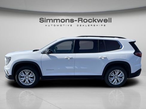 Used 2025 GMC Acadia Elevation w/ Elevation Premium Package AWD/4WD image 2
