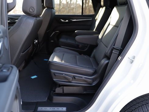 Used 2023 GMC Yukon Denali w/ Max Trailering Package image 30