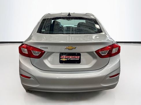 Used 2017 Chevrolet Cruze LS image 7