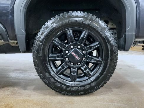 Used 2024 GMC Sierra 2500 AT4 w/ Technology Package image 22