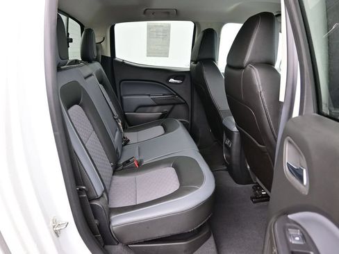 Used 2019 Chevrolet Colorado Z71 AWD/4WD image 30
