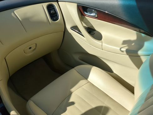 Used 2017 INFINITI QX50 2WD w/ Premium Plus Package image 44