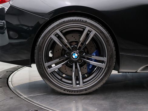 Used 2017 BMW M2 RWD image 16