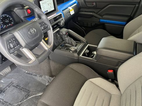 New 2026 Toyota 4Runner TRD Off-Road AWD/4WD image 10