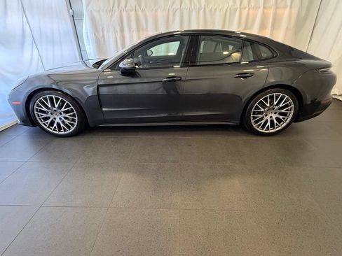 Certified 2025 Porsche Panamera 4 AWD/4WD image 2
