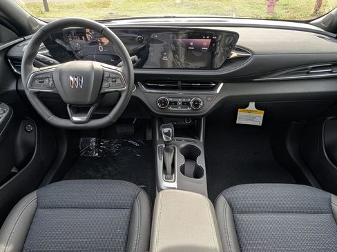 New 2026 Buick Envista Preferred w/ Convenience I Package FWD image 32