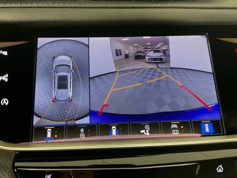 Certified 2025 Cadillac XT5 Premium Luxury w/ Technology Package image 9