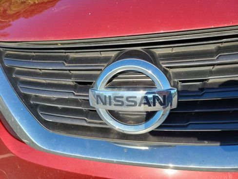 Used 2017 Nissan Altima 2.5 SL w/ 2.5 Technology Package FWD image 9