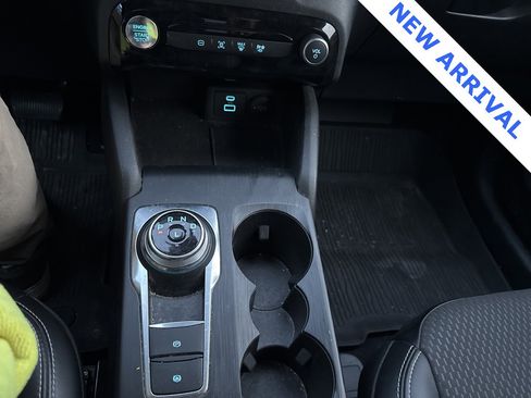 Used 2023 Ford Escape SE image 26