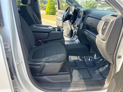 Used 2021 Chevrolet Silverado 1500 Custom Trail Boss AWD/4WD image 19
