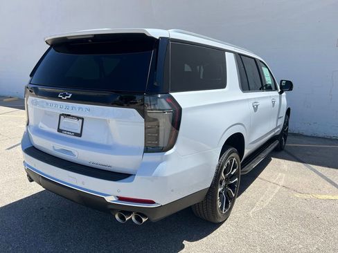 New 2026 Chevrolet Suburban Premier w/ Sun And Tow Package AWD/4WD image 6
