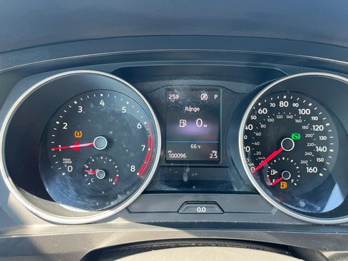 Used 2019 Volkswagen Tiguan SE FWD image 18