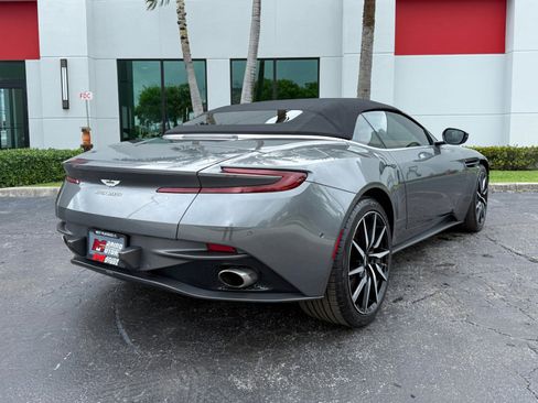 Used 2020 Aston Martin DB11 Volante RWD image 25