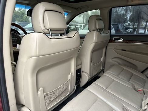 Used 2012 Jeep Grand Cherokee Overland image 14