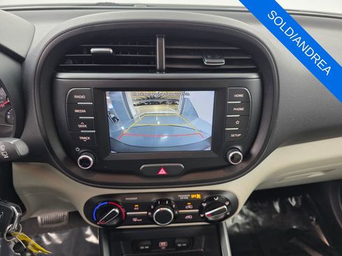 Used 2021 Kia Soul LX FWD image 21