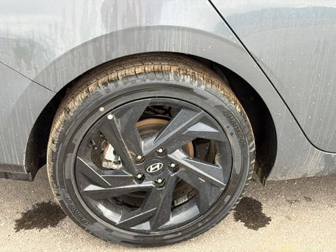 New 2026 Hyundai Elantra SEL Sport Premium FWD image 17