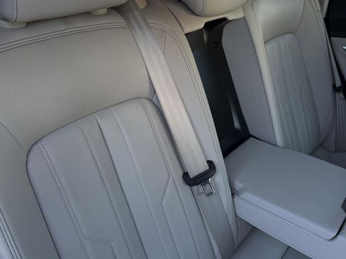 Used 2021 Audi e-tron Premium image 24