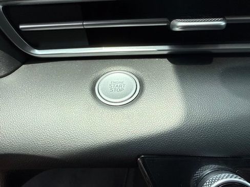 Used 2023 Hyundai Elantra SEL FWD image 38